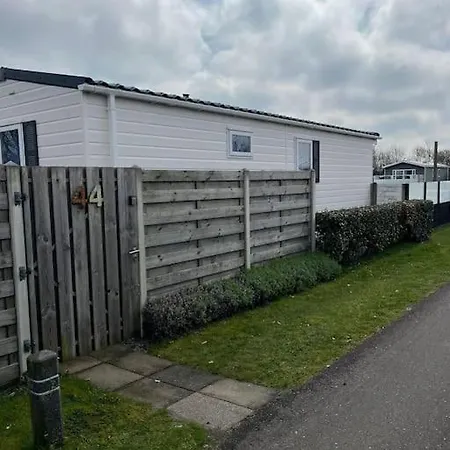 + Tiny House Nabij Διαμέρισμα *