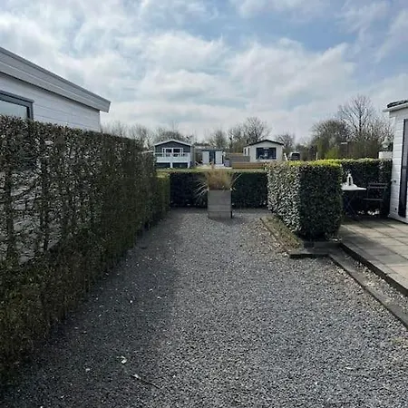 + Tiny House Nabij Appartement *