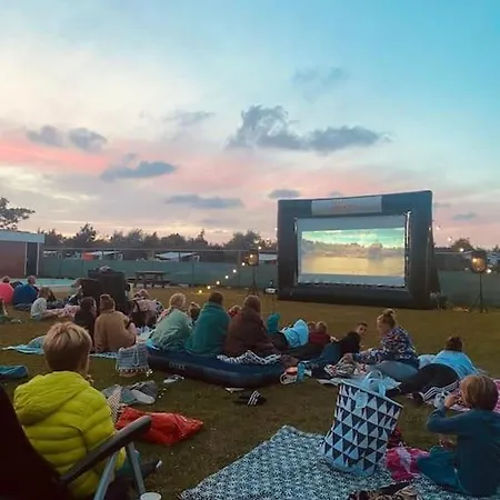 + Tiny House Nabij Διαμέρισμα Petten