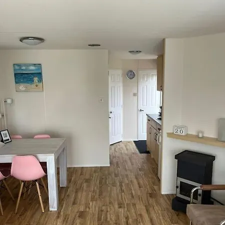 + Tiny House Nabij Apartamento *