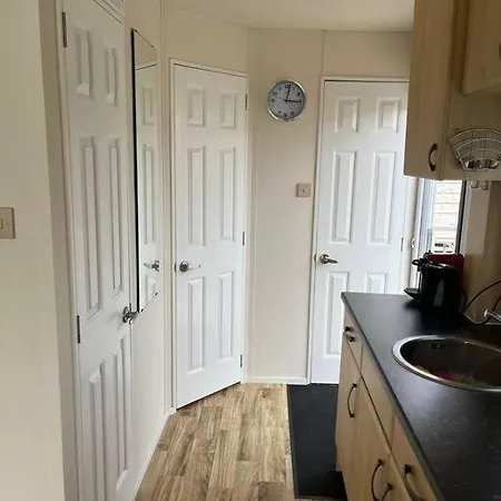 + Tiny House Nabij Apartamento